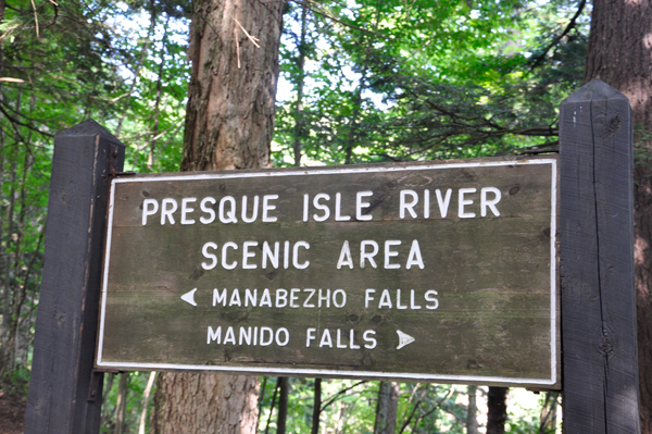 sign Presque Isle River and Manabezho Falls
